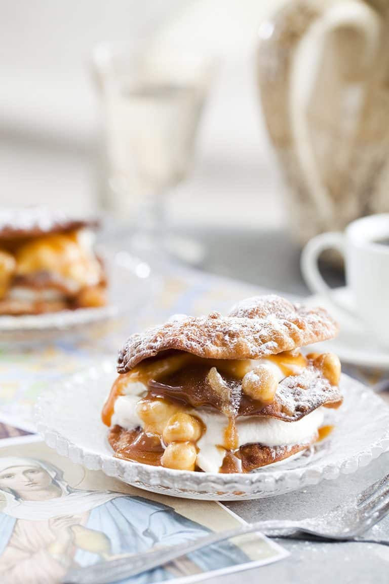 Open cannoli met espresso-ricotta
