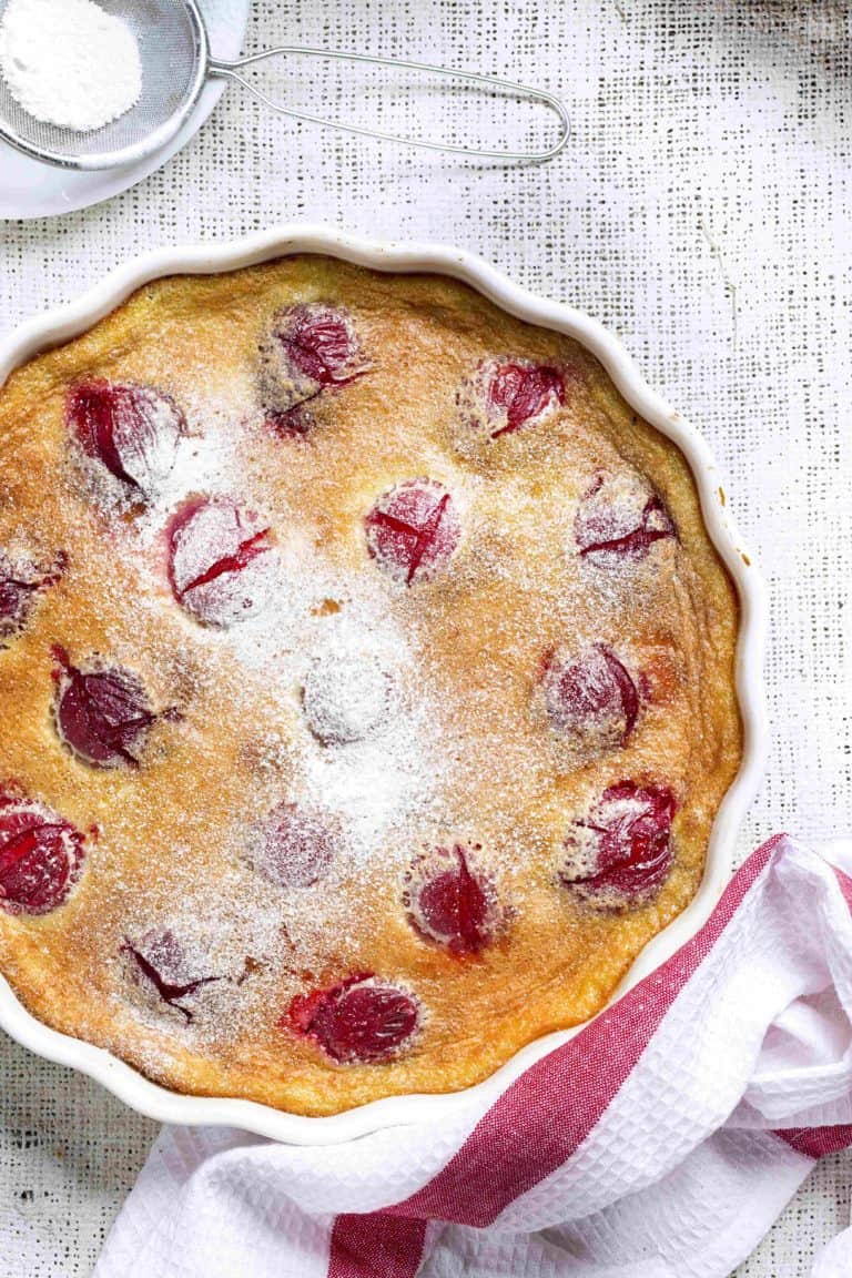 Pruimenclafoutis met kaneel