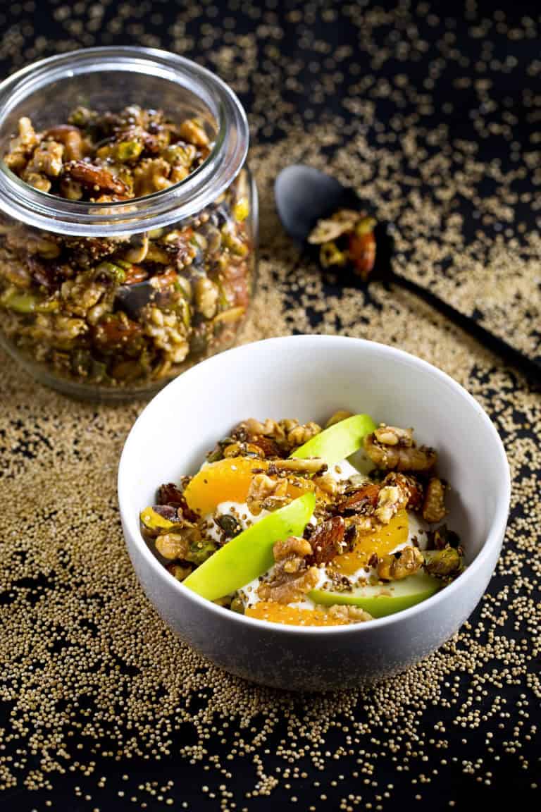 Notengranola met gepofte quinoa