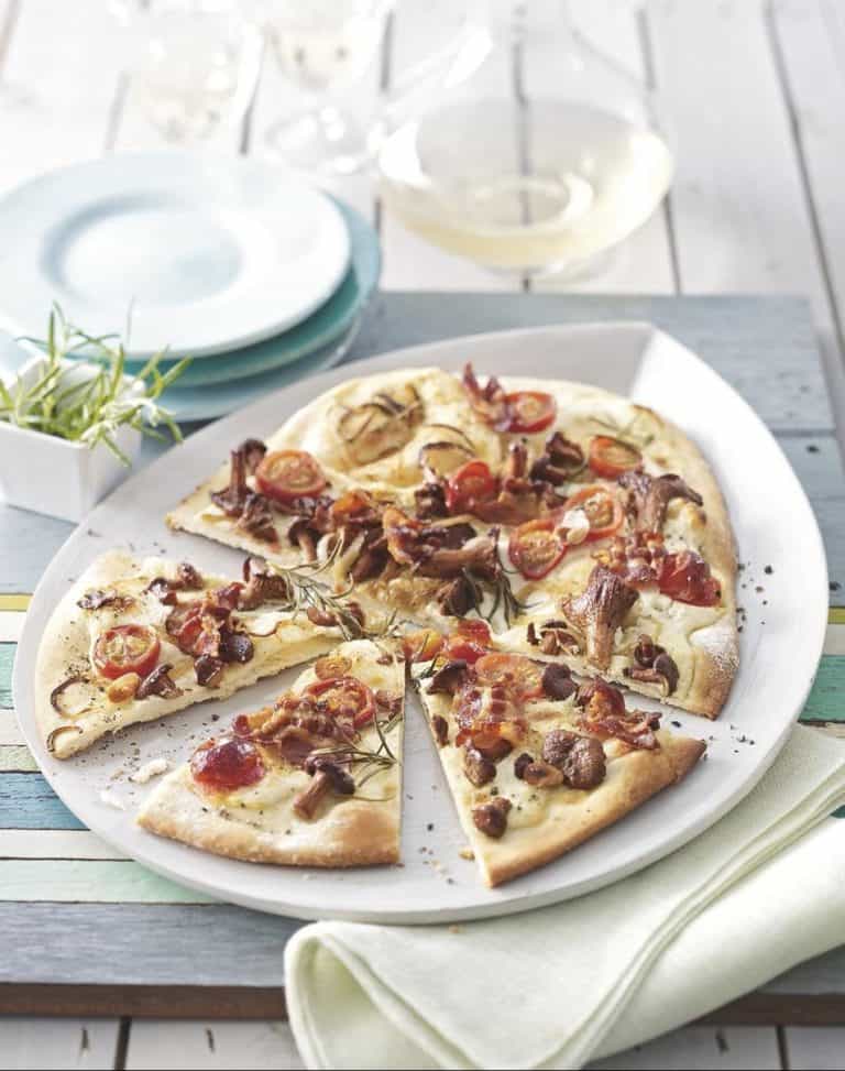 Snelle pizza met cantharellen