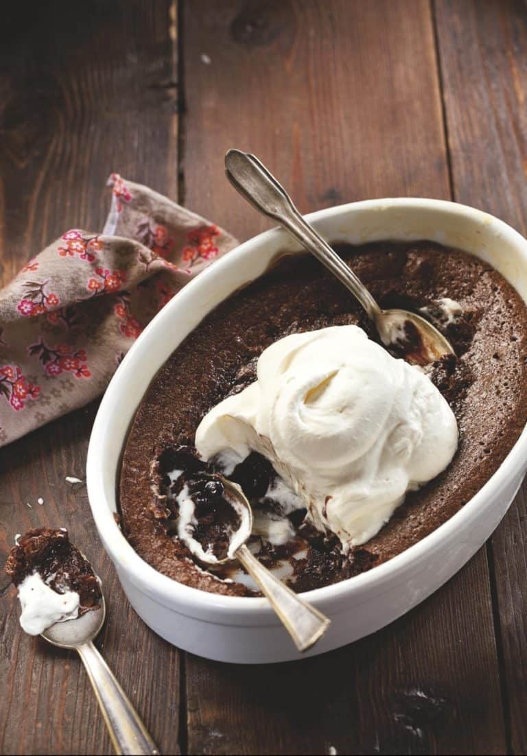 Kleffe chocoladecake met kirschroom