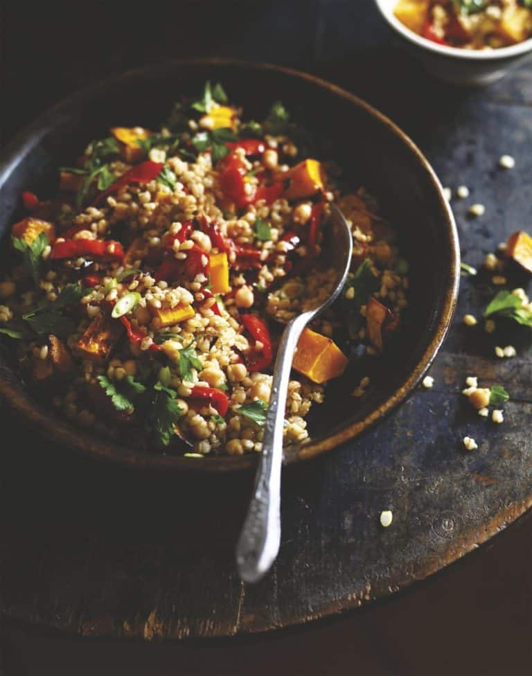 Pilaf van parelgort & groenten met komijndressing