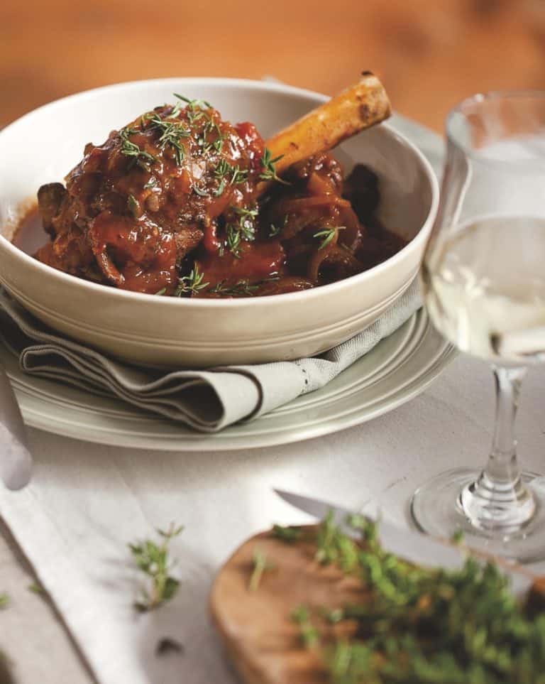 Lamsschenkeltjes met garam masala en tomaat