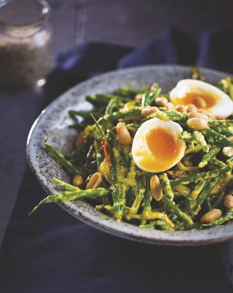 Sweet curry beans