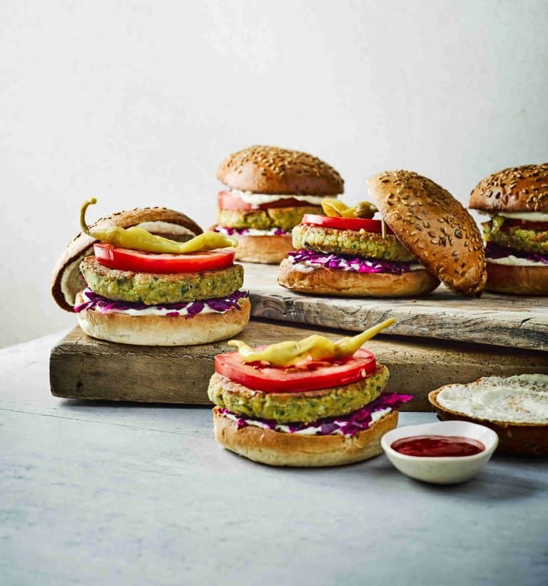 Homemade falafelburgers