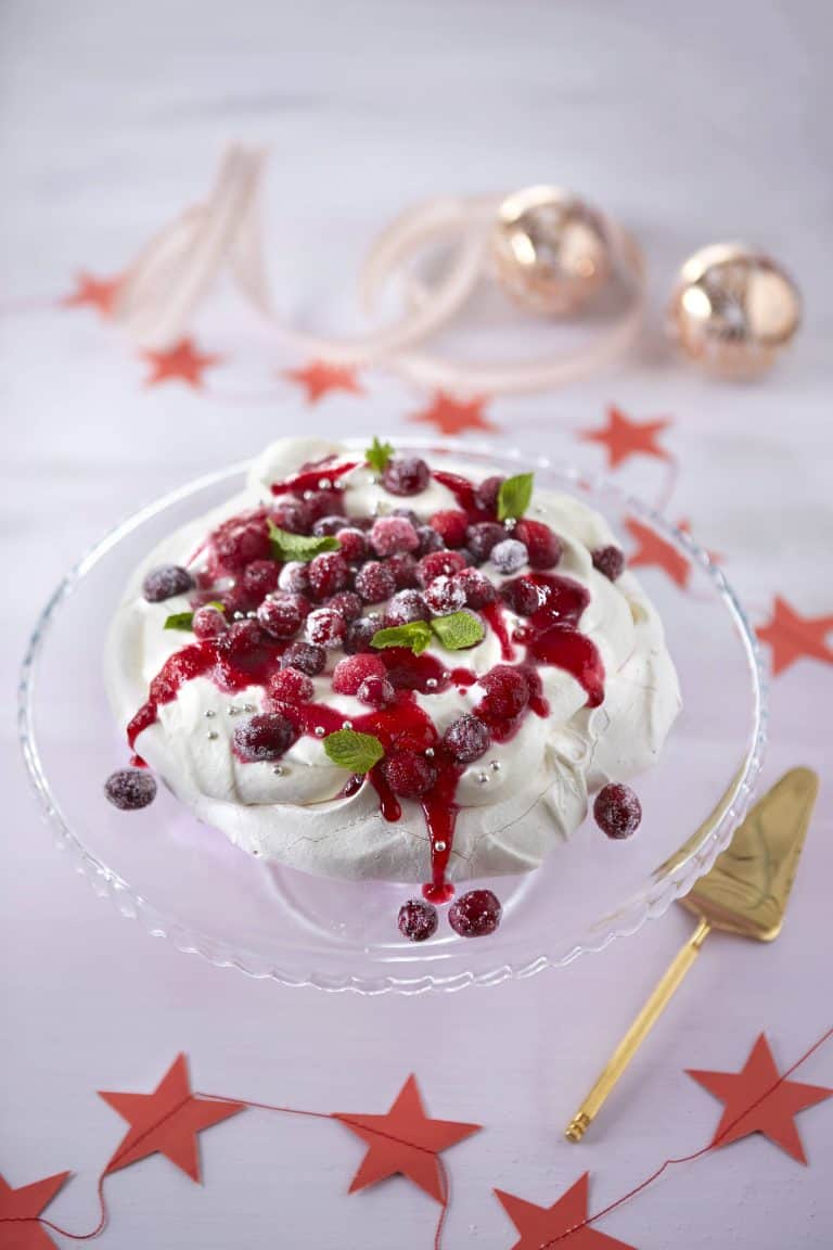 Pavlova met cranberrycoulis