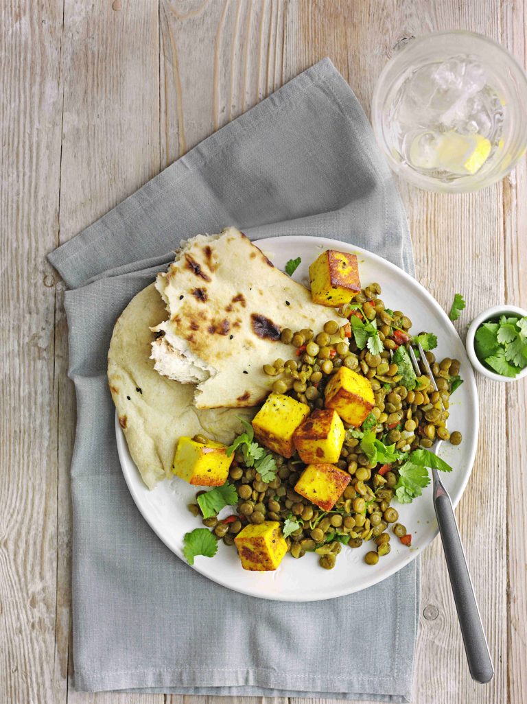 Spicy paneer met groene linzen