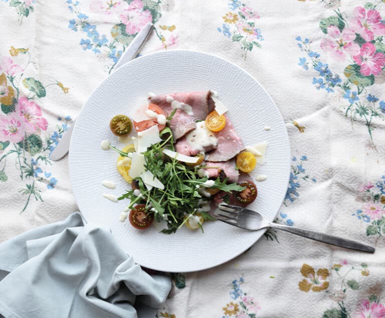 Rosbief carpaccio met truffelsaus