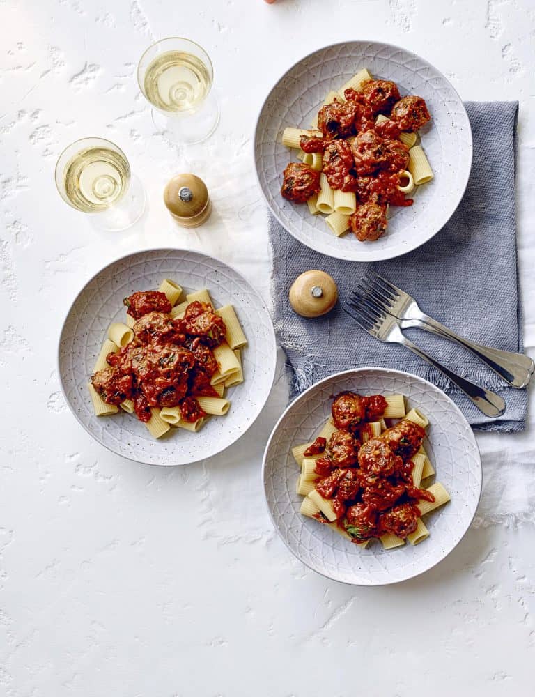Rigatoni met kruidige venkelzaadgehaktballetjes