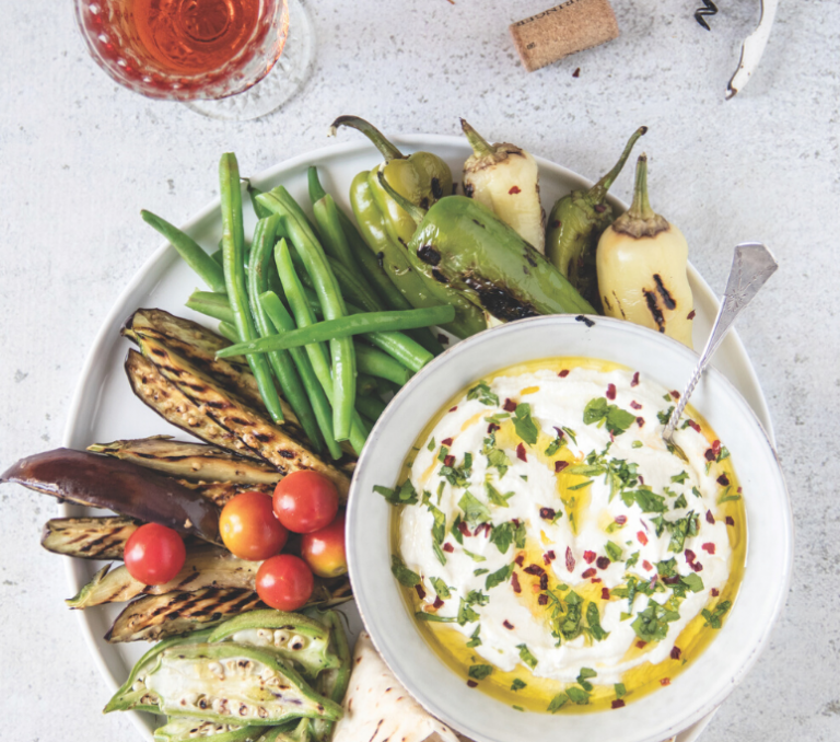 Caribische crudité met geitenlabneh