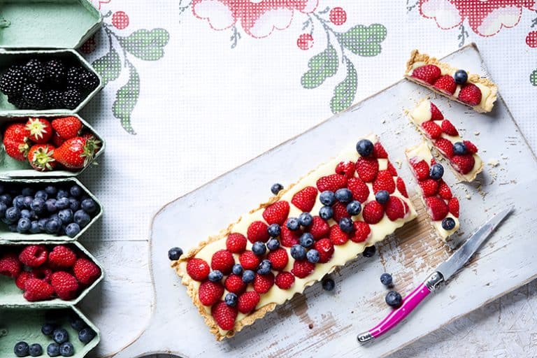 Taartje met witte ganache en zomerfruit