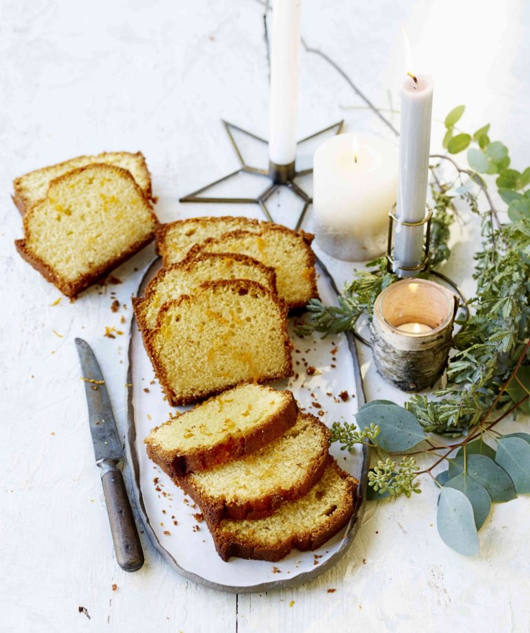 Sticky clementinecake
