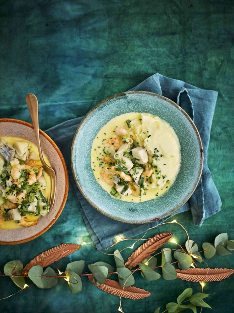 Vispannetje met crème fraîche en bieslook