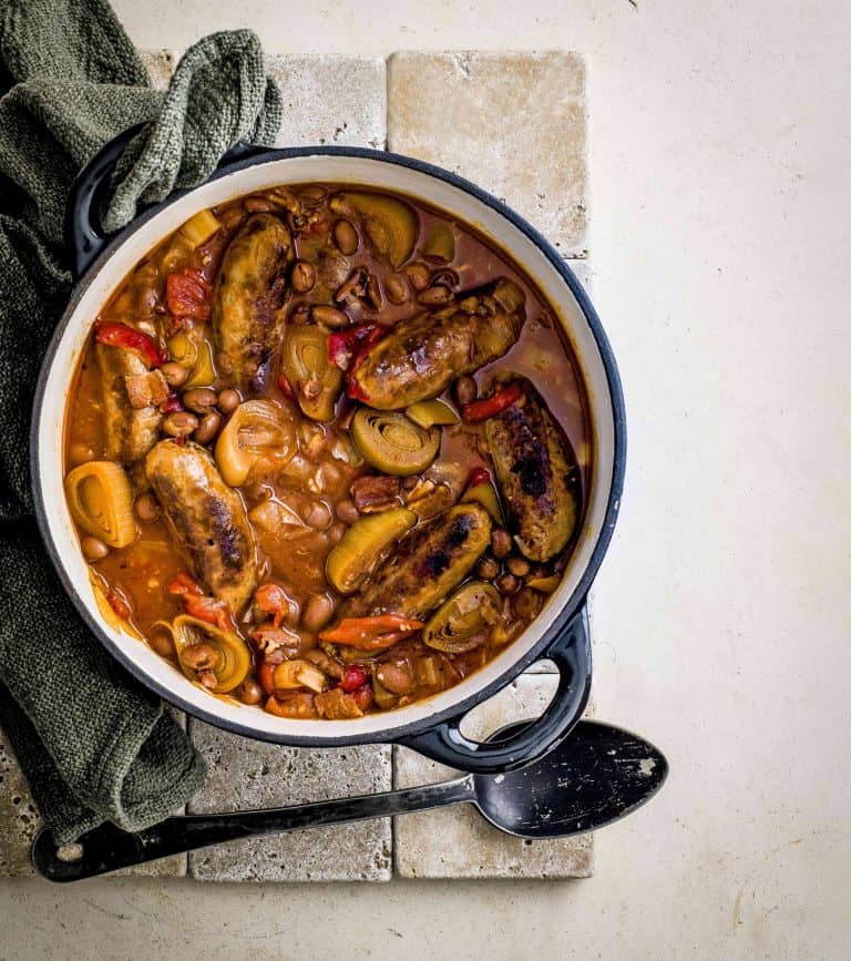 Stoof met worst, prei en bacon uit de slowcooker