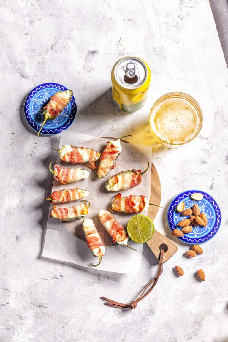 Gevulde jalapeño's met roomkaas en spek
