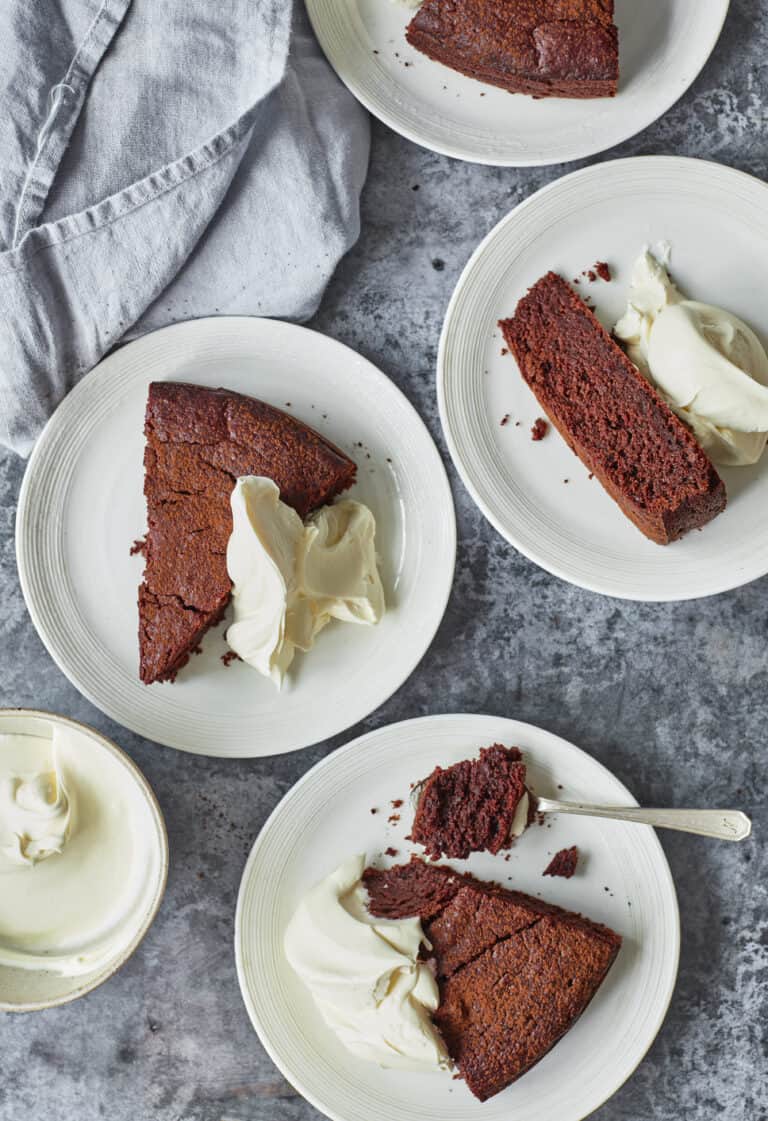 Browniecake met rode biet