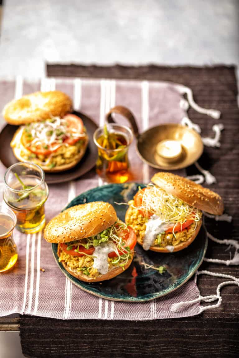 Bagel met kikkererwtensalade