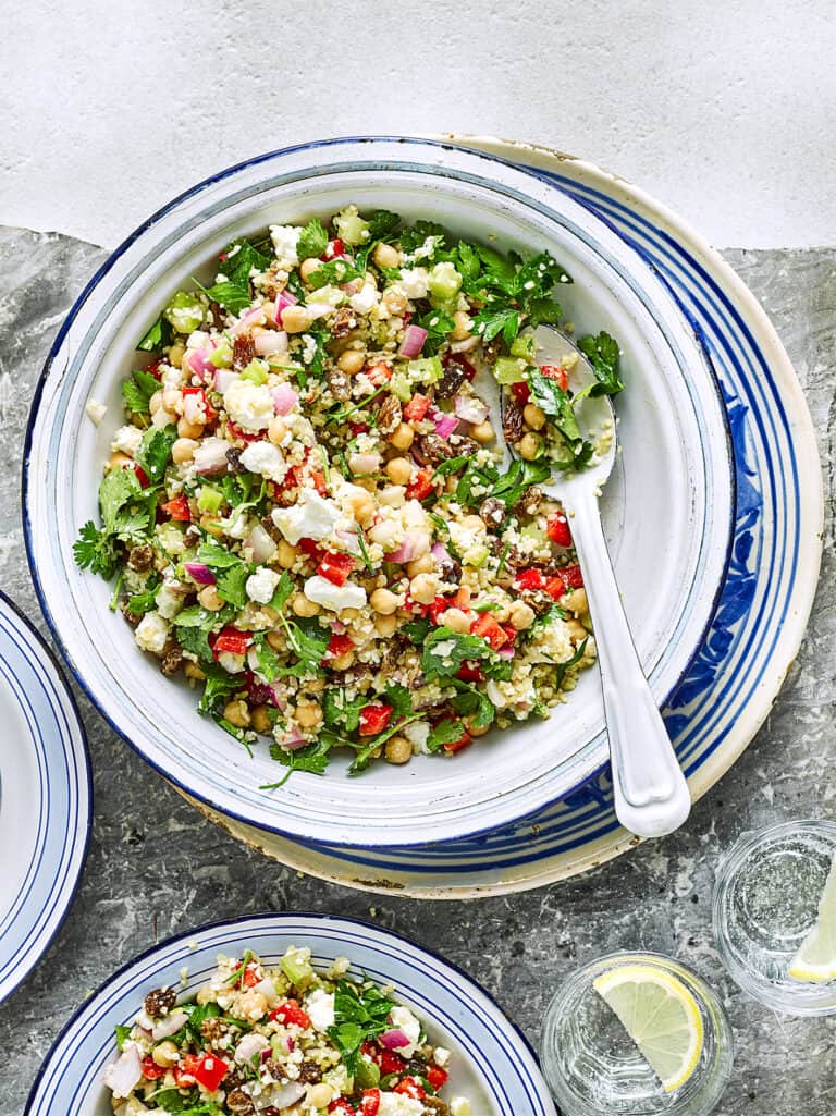 Bulgursalade met kikkererwten en feta