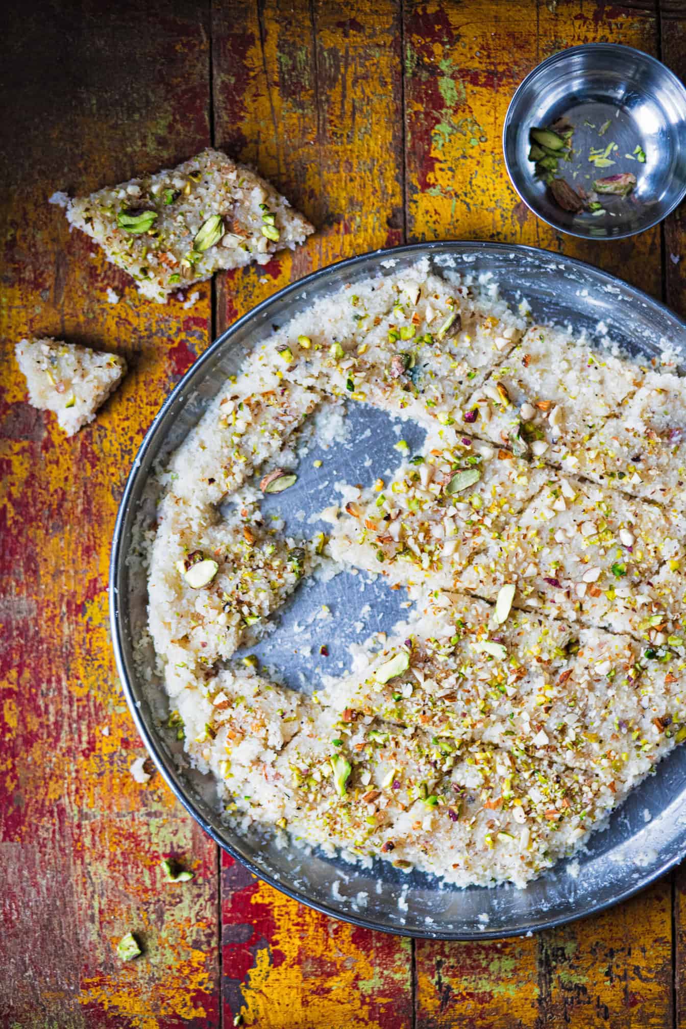 Kokos-barfi van Paulami Joshi