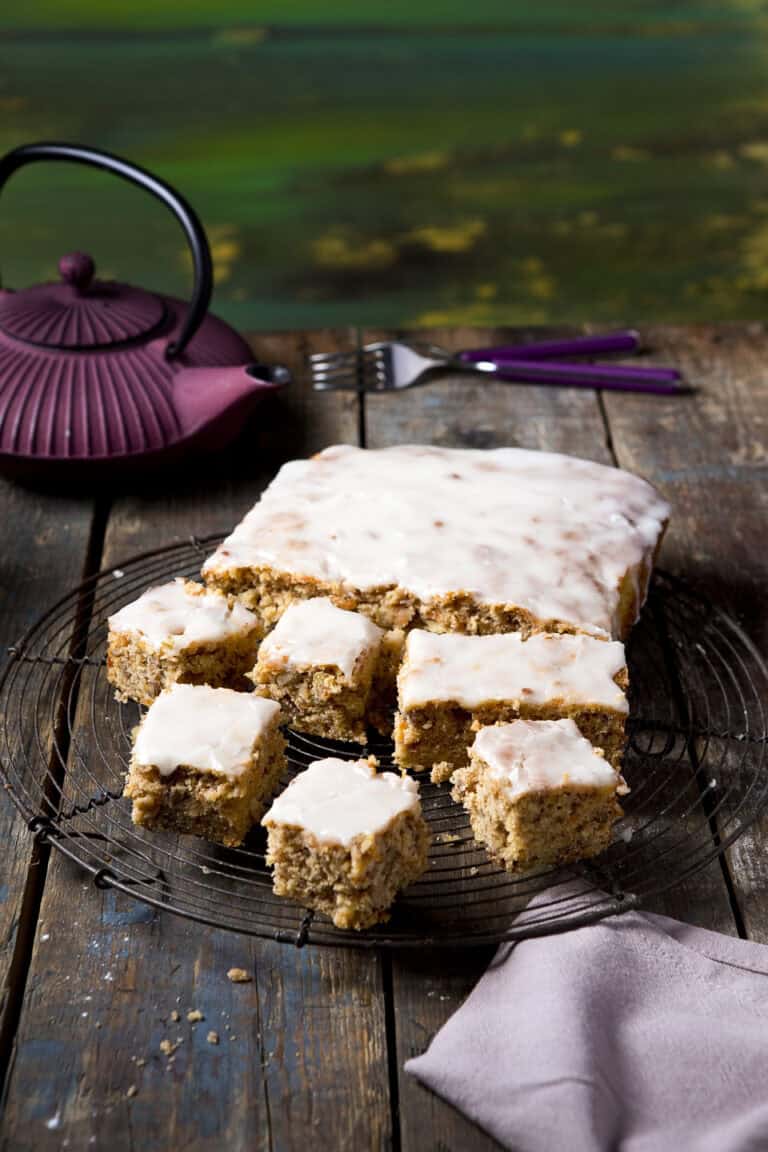 Appel-pecancake met appelglazuur