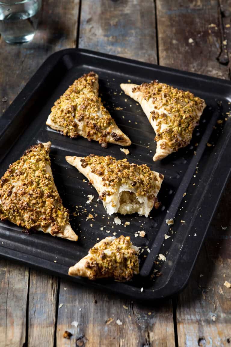 Appel-honingflapjes met pistachekruim