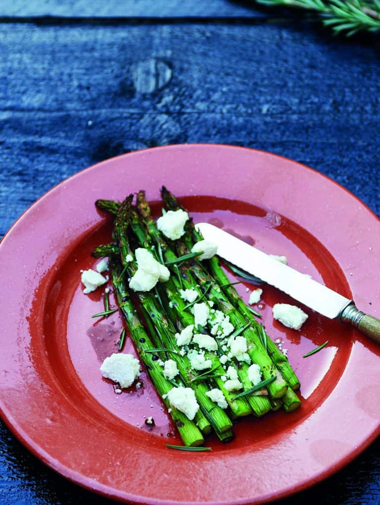 Asperges met geitenkaas