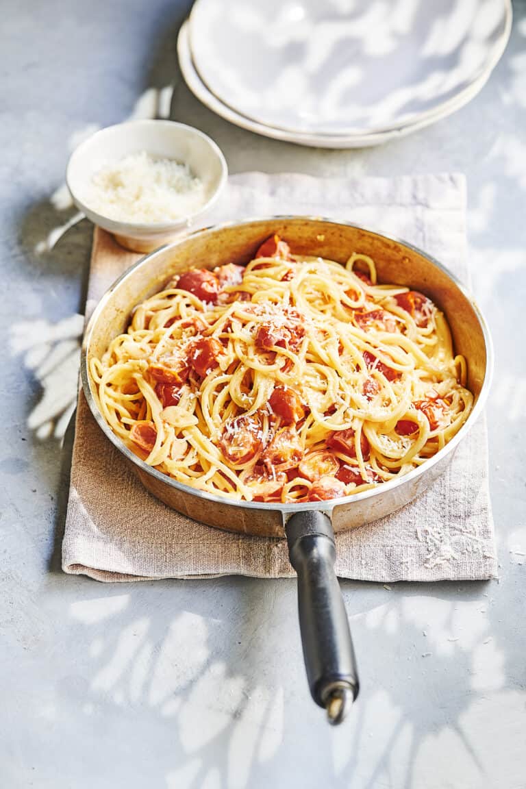 Eenpanspasta met cherrytomaten