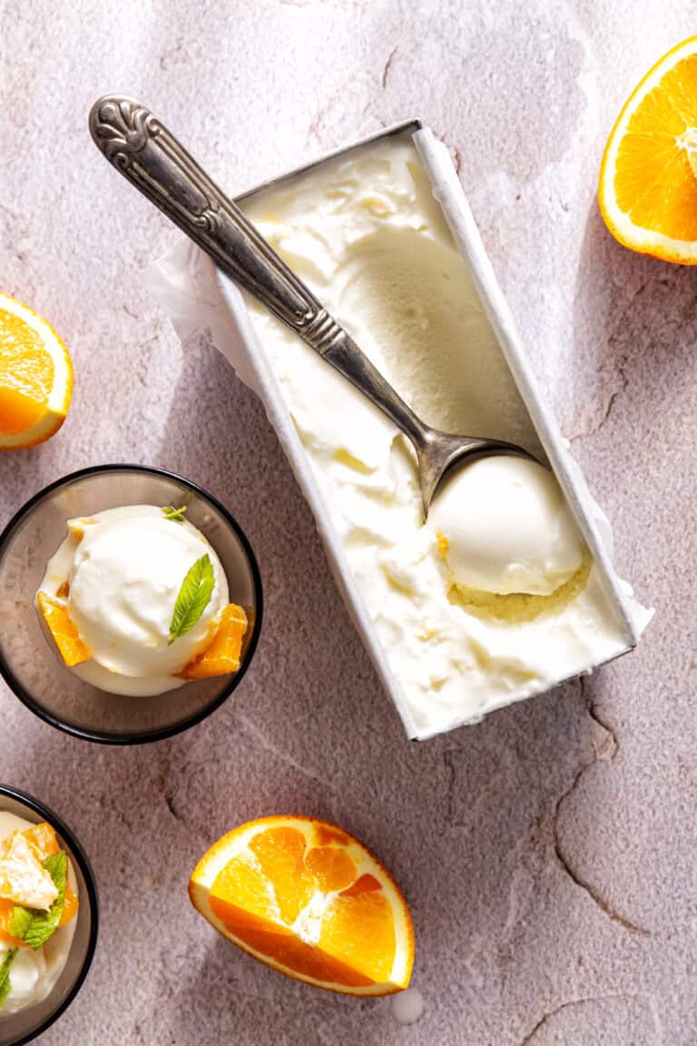 Yoghurt-sinaasappelsorbet