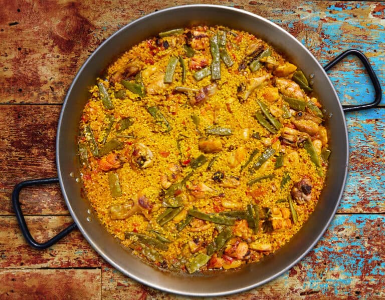 Paella valenciana