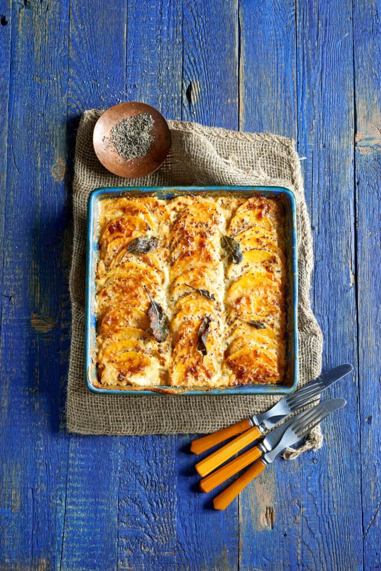 Pompoengratin met salieroom en gruyère