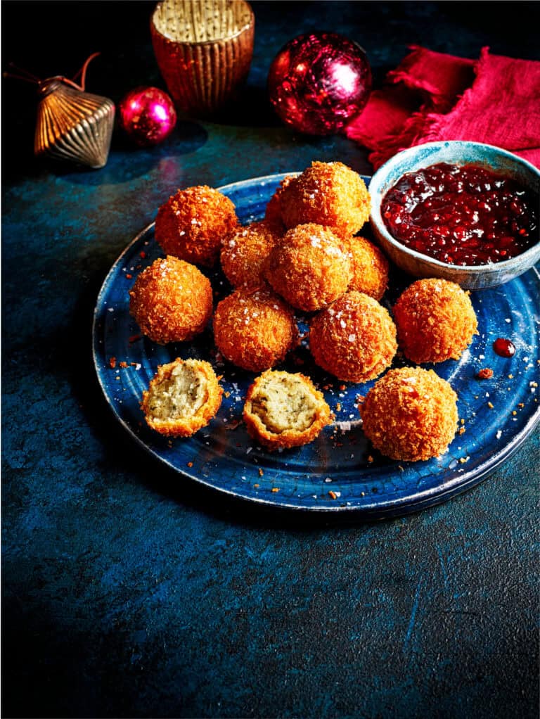 Bitterballen van kerstrestjes