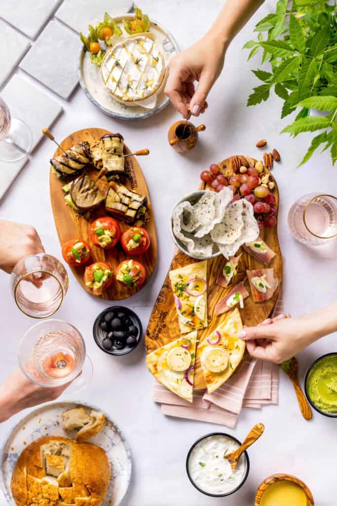 bowls & dishes borrelplank kerst