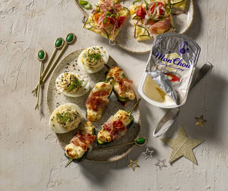 Gevulde jalapeño’s met MonChou en spek