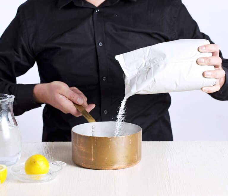 zo-kan-je-eenvoudig-zelf-siroop-maken-foodies