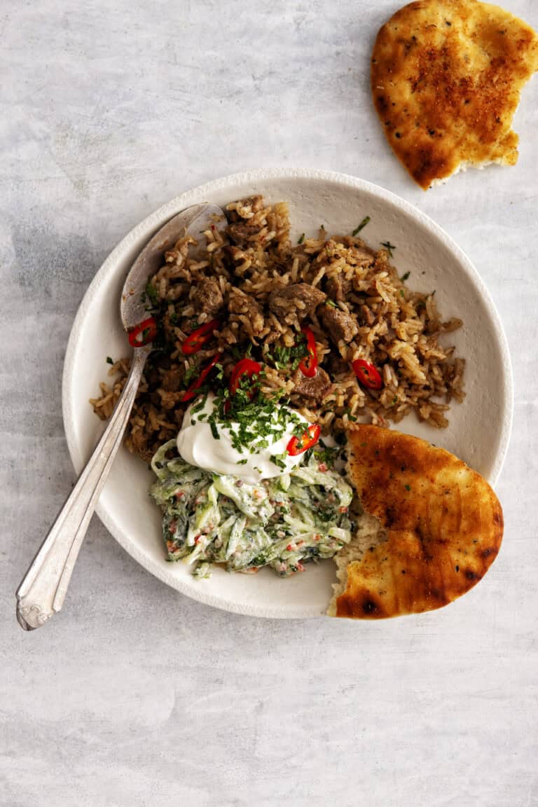 Lamsbiryani met spicy raita