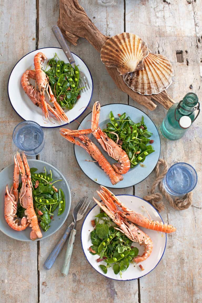 Langoustine met erwtensalade en knapperige spekjes