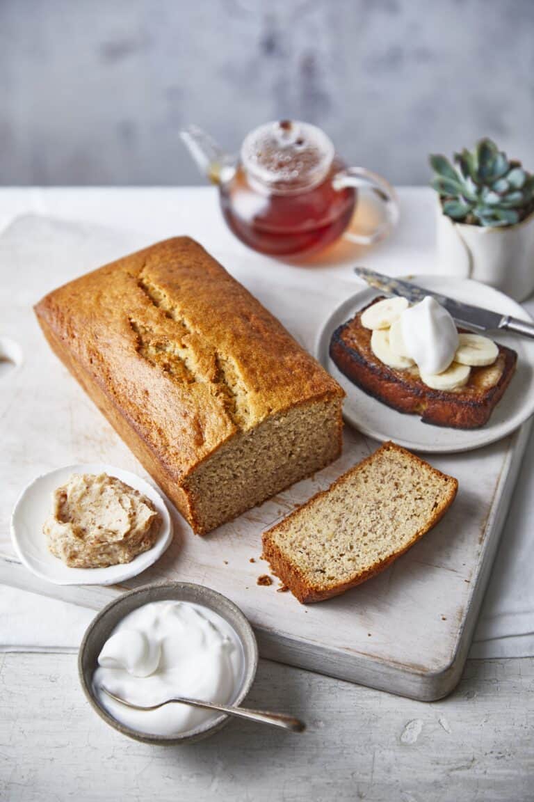 Bananenbrood met kardemom en dadelboter