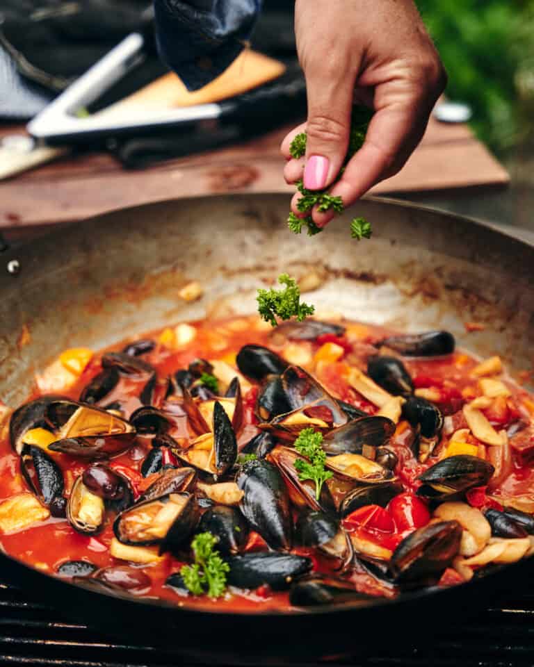 Mosselen met chorizo in tomatensaus