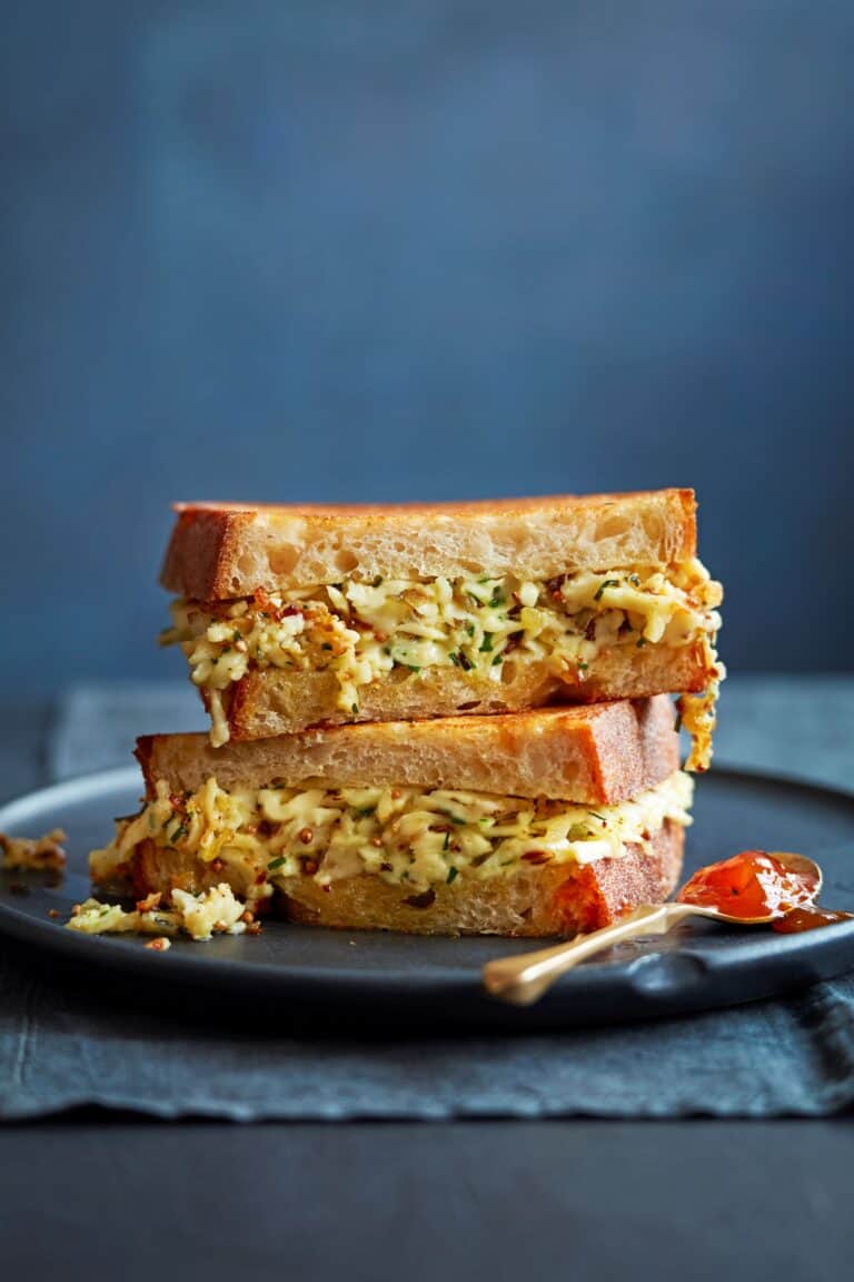 Tosti’s met cheddar en paneer