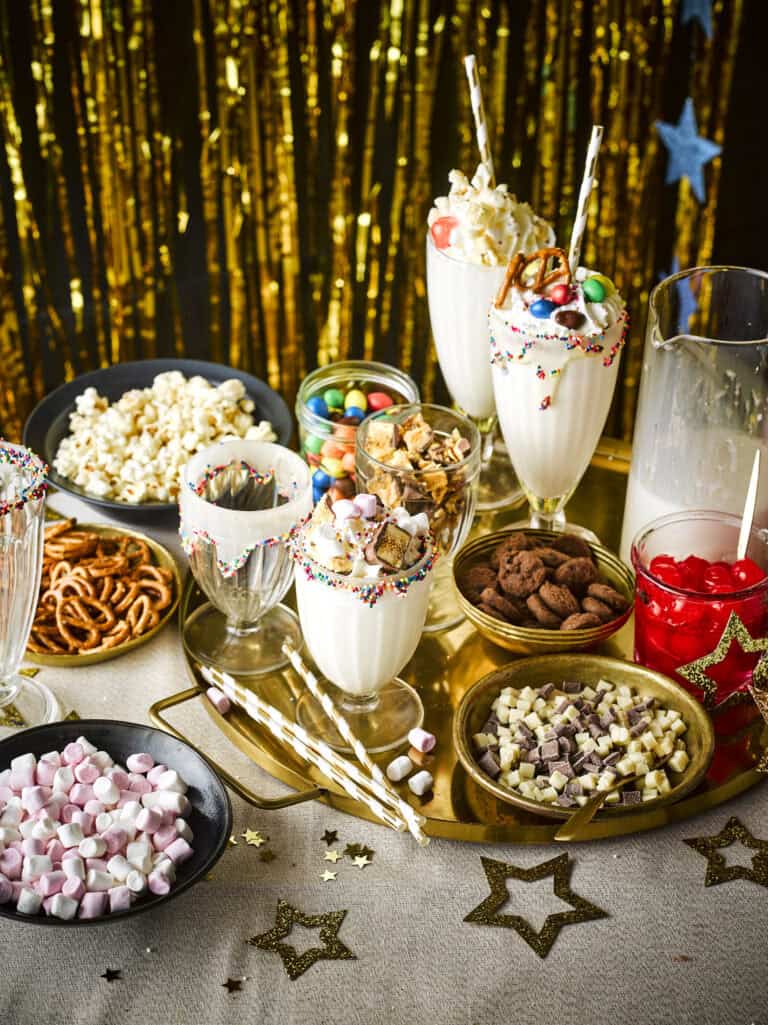 Vanille milkshake maken (incl. toppings)