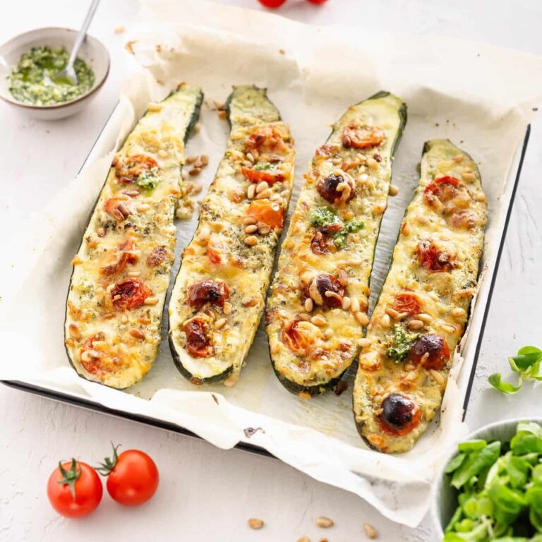 Gevulde courgette caprese met pesto