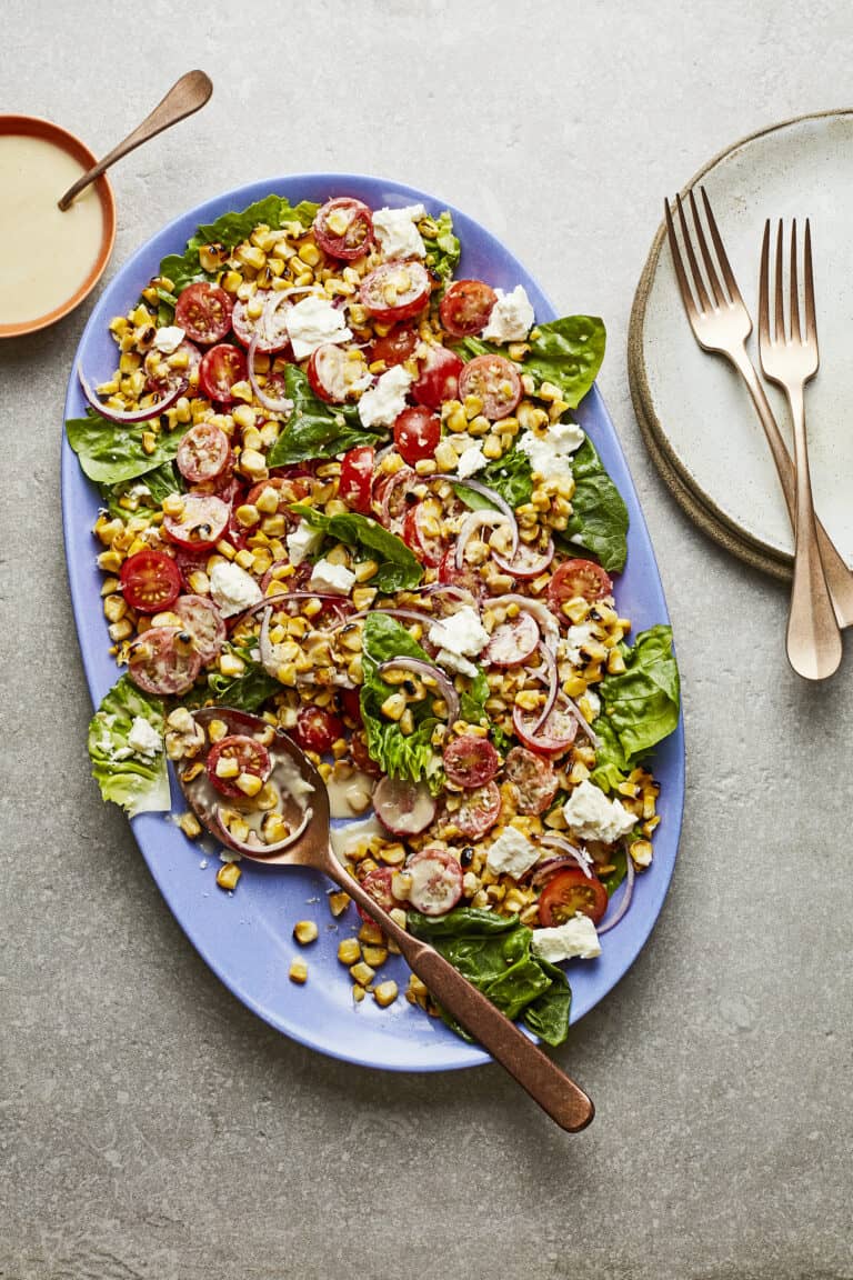 Gegrildemaissalade met tahin-misodressing