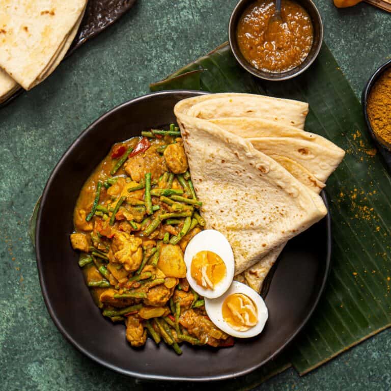 Roti kip masala