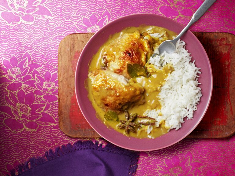 Indonesische kipcurry (gulai ayam)