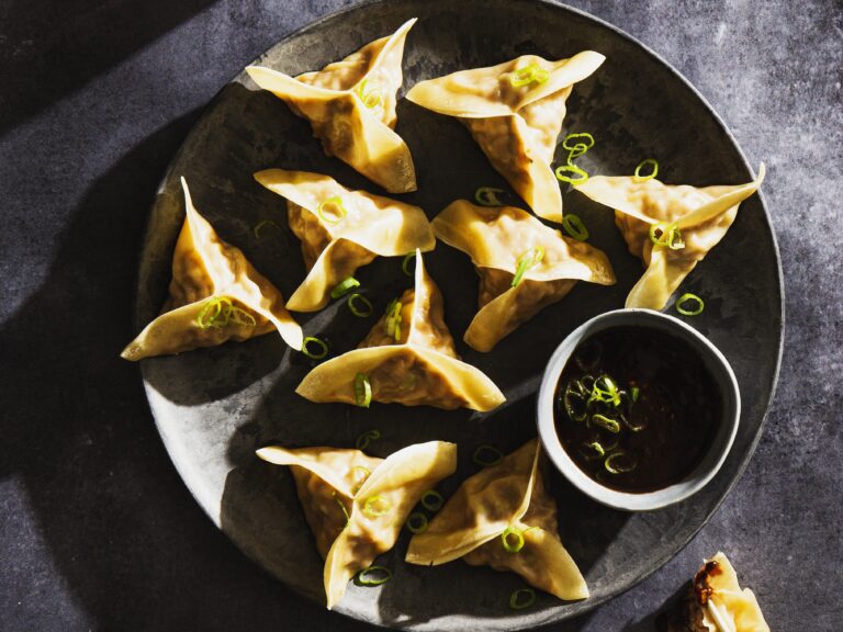 Gestoomde dumplings met varkensvlees en garnalen