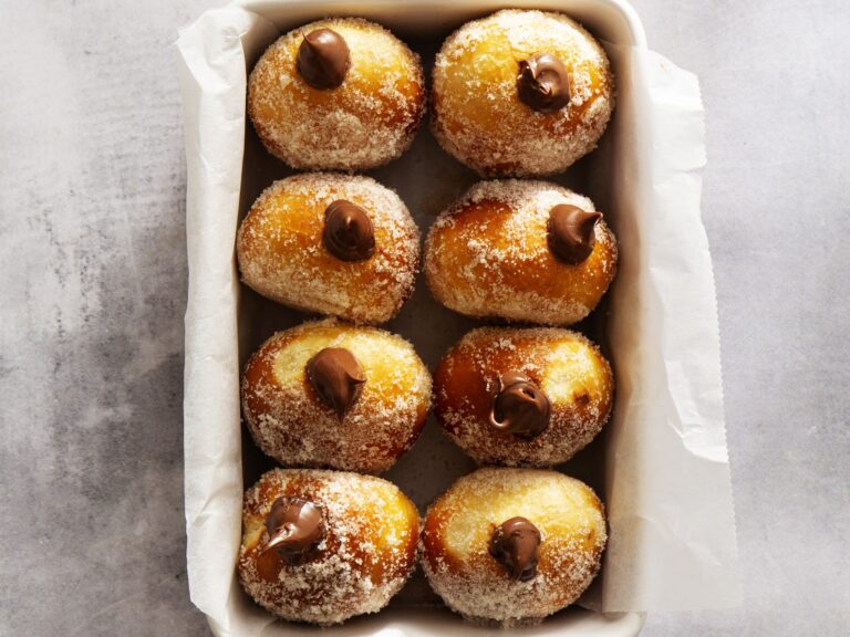 Donuts met hazelnootpasta