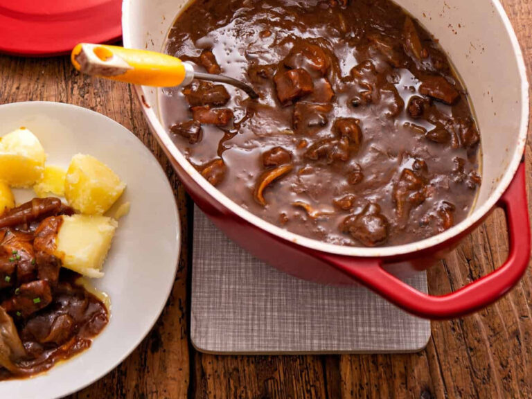 Flemish beef stew by Foodies