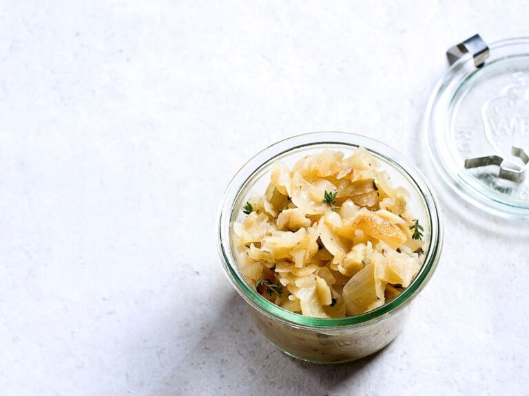 Compote van gerookte ui