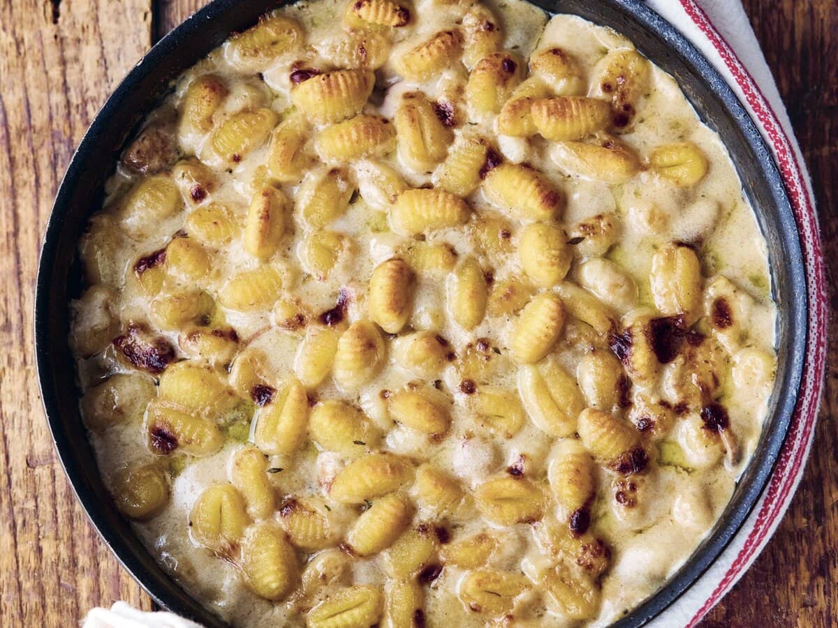 Gnocchi-hotpot met kip & champignons