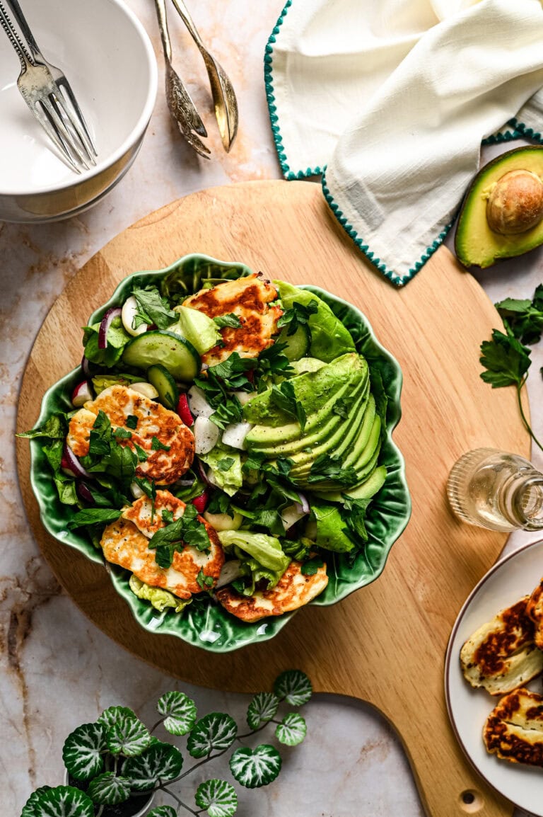 Salade met krokante halloumi